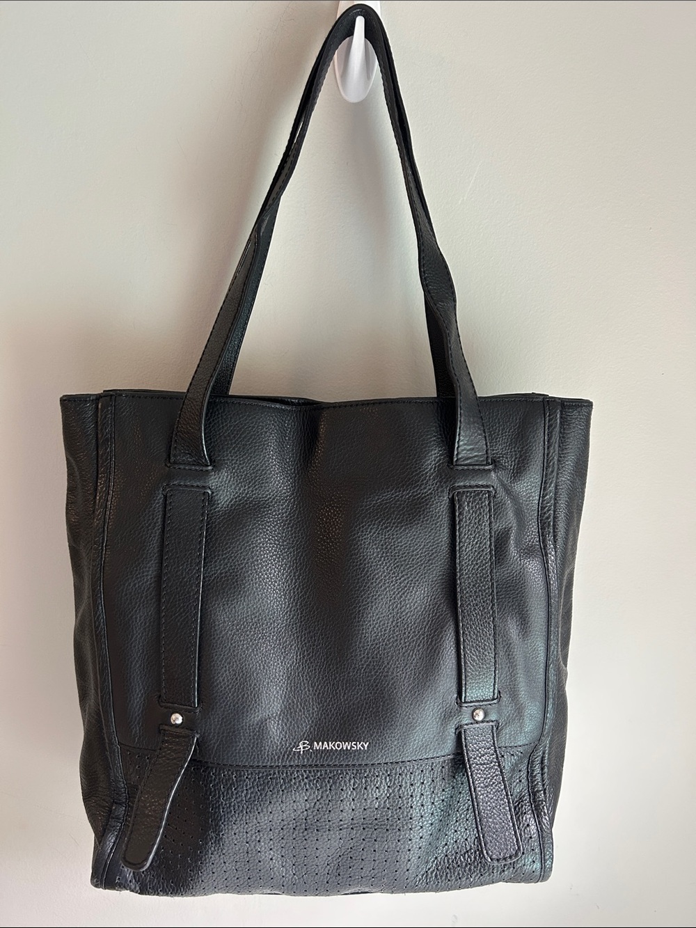 B Makowsky Black Leather Tote Shoulder Bag